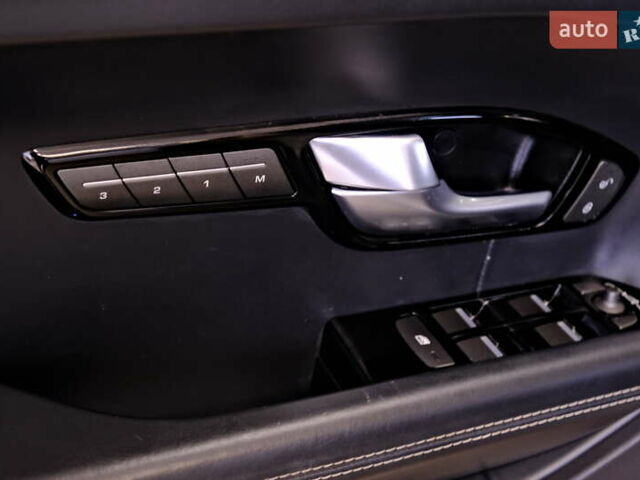 Білий Ленд Ровер Рендж Ровер Евок, об'ємом двигуна 2.2 л та пробігом 187 тис. км за 16900 $, фото 26 на Automoto.ua