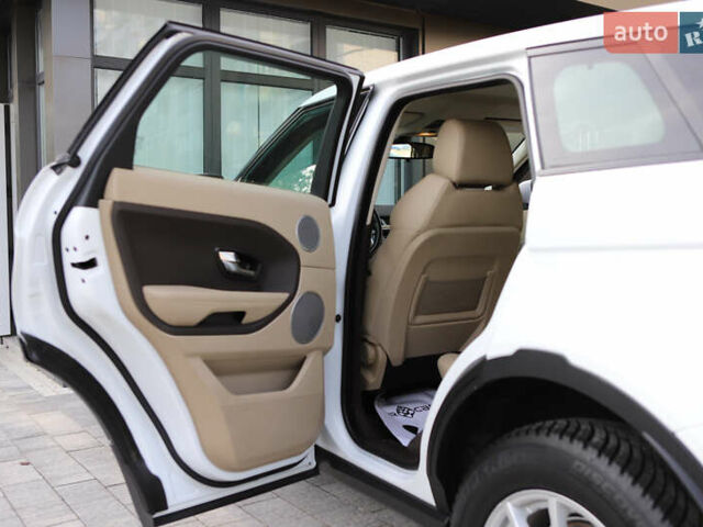 Белый Ленд Ровер Рендж Ровер Эвок, объемом двигателя 2.18 л и пробегом 108 тыс. км за 18999 $, фото 92 на Automoto.ua