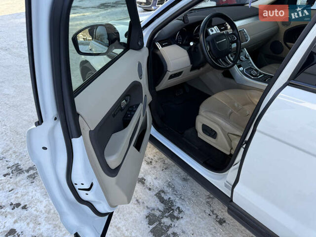 Белый Ленд Ровер Рендж Ровер Эвок, объемом двигателя 2.2 л и пробегом 115 тыс. км за 18999 $, фото 42 на Automoto.ua