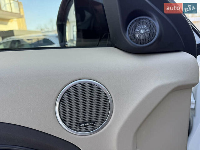 Белый Ленд Ровер Рендж Ровер Эвок, объемом двигателя 2.2 л и пробегом 115 тыс. км за 18999 $, фото 47 на Automoto.ua