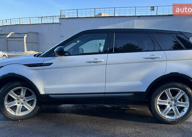 Белый Ленд Ровер Рендж Ровер Эвок, объемом двигателя 2 л и пробегом 84 тыс. км за 17800 $, фото 5 на Automoto.ua