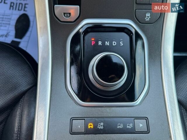 Білий Ленд Ровер Рендж Ровер Евок, об'ємом двигуна 2 л та пробігом 234 тис. км за 15300 $, фото 21 на Automoto.ua