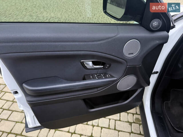 Белый Ленд Ровер Рендж Ровер Эвок, объемом двигателя 2.2 л и пробегом 110 тыс. км за 18999 $, фото 22 на Automoto.ua