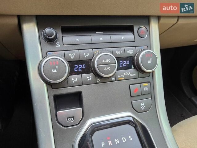 Білий Ленд Ровер Рендж Ровер Евок, об'ємом двигуна 2 л та пробігом 120 тис. км за 14600 $, фото 20 на Automoto.ua