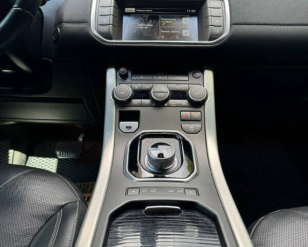 Білий Ленд Ровер Рендж Ровер Евок, об'ємом двигуна 2 л та пробігом 96 тис. км за 21000 $, фото 13 на Automoto.ua