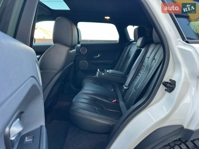 Белый Ленд Ровер Рендж Ровер Эвок, объемом двигателя 2 л и пробегом 85 тыс. км за 16999 $, фото 25 на Automoto.ua