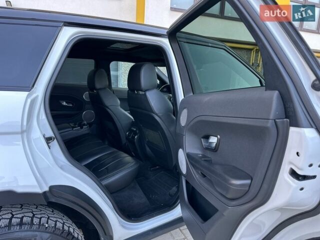 Белый Ленд Ровер Рендж Ровер Эвок, объемом двигателя 2 л и пробегом 85 тыс. км за 16999 $, фото 32 на Automoto.ua