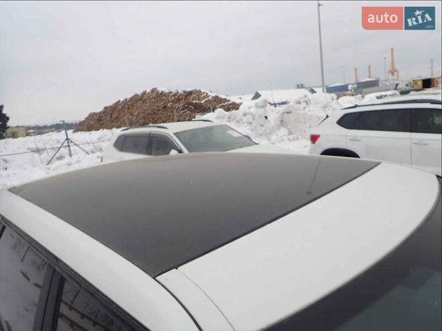 Білий Ленд Ровер Рендж Ровер Евок, об'ємом двигуна 2 л та пробігом 185 тис. км за 12700 $, фото 5 на Automoto.ua