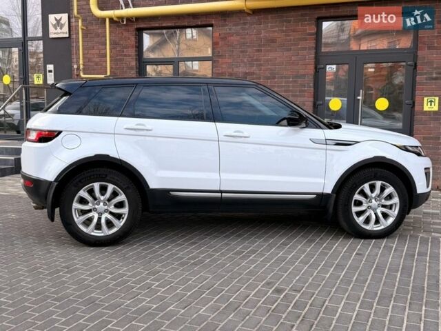 Белый Ленд Ровер Рендж Ровер Эвок, объемом двигателя 2.18 л и пробегом 69 тыс. км за 21700 $, фото 3 на Automoto.ua