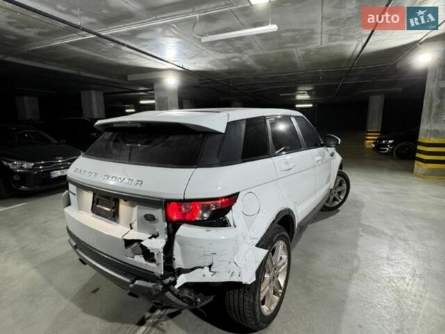 Белый Ленд Ровер Рендж Ровер Эвок, объемом двигателя 2 л и пробегом 188 тыс. км за 12200 $, фото 6 на Automoto.ua