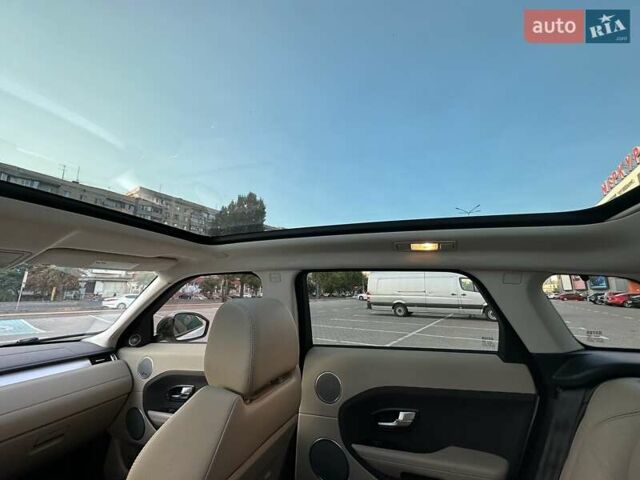 Белый Ленд Ровер Рендж Ровер Эвок, объемом двигателя 2 л и пробегом 130 тыс. км за 20000 $, фото 35 на Automoto.ua