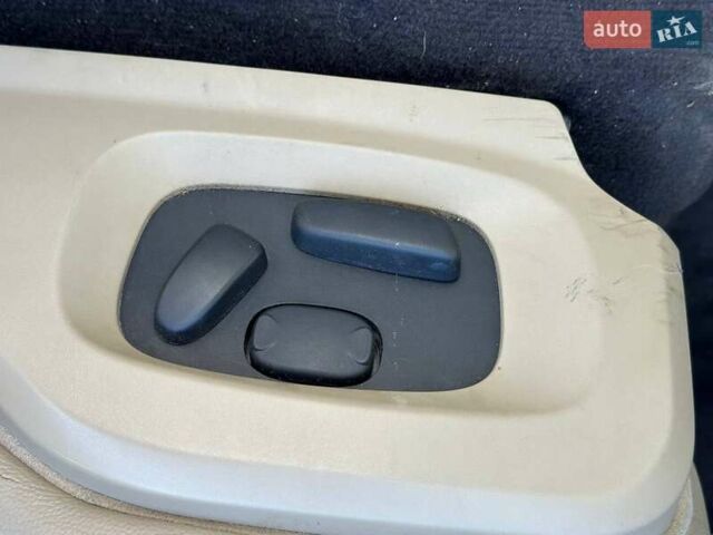 Білий Ленд Ровер Рендж Ровер Евок, об'ємом двигуна 2 л та пробігом 201 тис. км за 10990 $, фото 8 на Automoto.ua