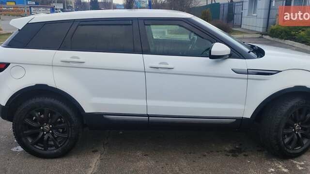 Белый Ленд Ровер Рендж Ровер Эвок, объемом двигателя 2.18 л и пробегом 149 тыс. км за 21900 $, фото 1 на Automoto.ua