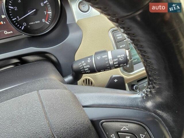 Білий Ленд Ровер Рендж Ровер Евок, об'ємом двигуна 2 л та пробігом 120 тис. км за 14600 $, фото 28 на Automoto.ua