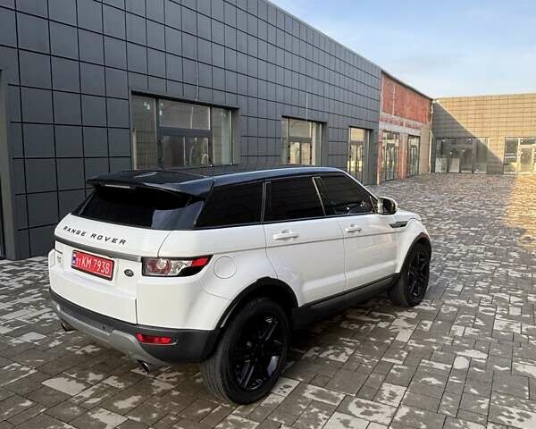 Білий Ленд Ровер Рендж Ровер Евок, об'ємом двигуна 2 л та пробігом 150 тис. км за 17500 $, фото 5 на Automoto.ua
