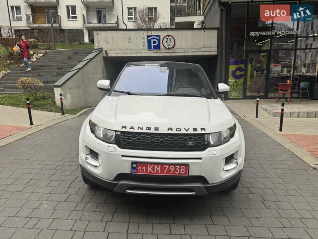 Белый Ленд Ровер Рендж Ровер Эвок, объемом двигателя 2 л и пробегом 149 тыс. км за 19500 $, фото 2 на Automoto.ua