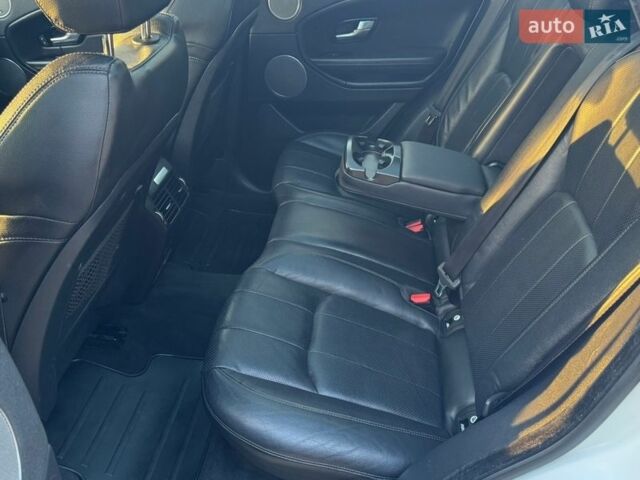 Білий Ленд Ровер Рендж Ровер Евок, об'ємом двигуна 2 л та пробігом 234 тис. км за 15300 $, фото 24 на Automoto.ua