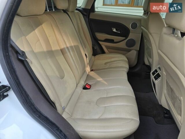 Білий Ленд Ровер Рендж Ровер Евок, об'ємом двигуна 2 л та пробігом 120 тис. км за 14600 $, фото 33 на Automoto.ua