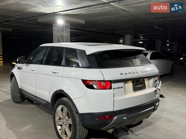 Белый Ленд Ровер Рендж Ровер Эвок, объемом двигателя 2 л и пробегом 188 тыс. км за 12200 $, фото 1 на Automoto.ua