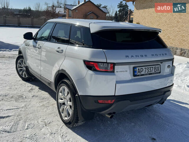 Белый Ленд Ровер Рендж Ровер Эвок, объемом двигателя 2.18 л и пробегом 114 тыс. км за 20000 $, фото 4 на Automoto.ua