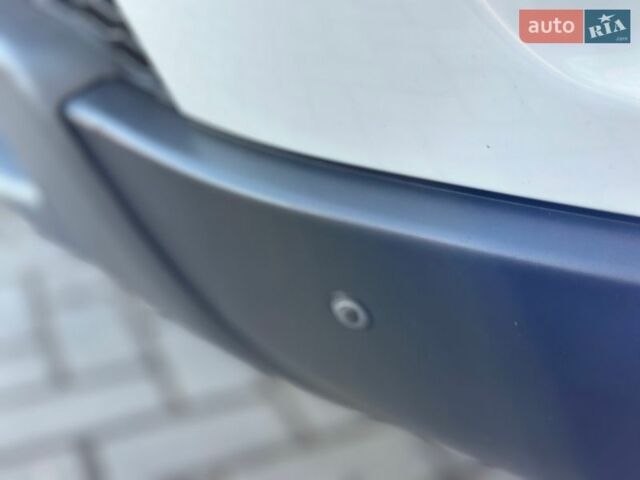 Белый Ленд Ровер Рендж Ровер Эвок, объемом двигателя 2 л и пробегом 85 тыс. км за 16999 $, фото 37 на Automoto.ua