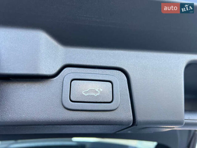 Белый Ленд Ровер Рендж Ровер Эвок, объемом двигателя 2 л и пробегом 84 тыс. км за 17800 $, фото 18 на Automoto.ua