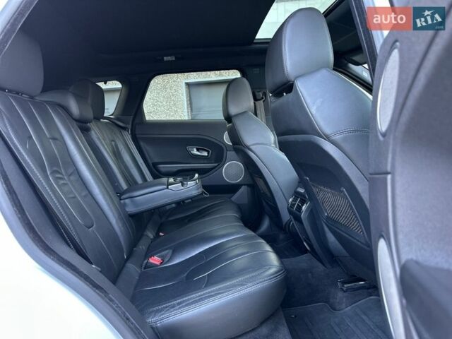 Белый Ленд Ровер Рендж Ровер Эвок, объемом двигателя 2 л и пробегом 85 тыс. км за 16999 $, фото 33 на Automoto.ua