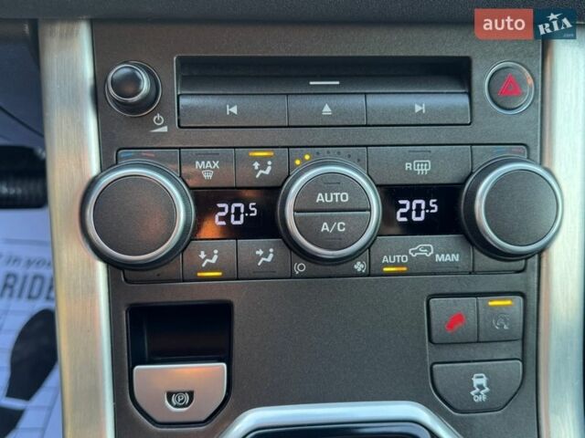 Білий Ленд Ровер Рендж Ровер Евок, об'ємом двигуна 2 л та пробігом 234 тис. км за 15300 $, фото 20 на Automoto.ua