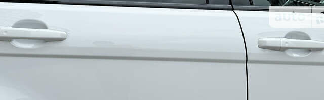 Білий Ленд Ровер Рендж Ровер Евок, об'ємом двигуна 2.2 л та пробігом 130 тис. км за 23300 $, фото 21 на Automoto.ua