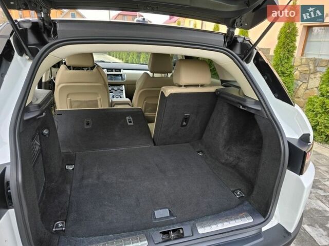 Білий Ленд Ровер Рендж Ровер Евок, об'ємом двигуна 2 л та пробігом 120 тис. км за 14600 $, фото 44 на Automoto.ua