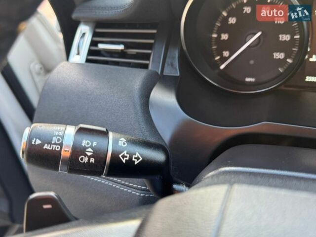 Білий Ленд Ровер Рендж Ровер Евок, об'ємом двигуна 2 л та пробігом 234 тис. км за 15300 $, фото 17 на Automoto.ua