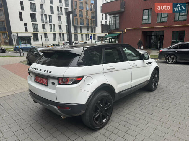 Белый Ленд Ровер Рендж Ровер Эвок, объемом двигателя 2 л и пробегом 149 тыс. км за 19500 $, фото 6 на Automoto.ua