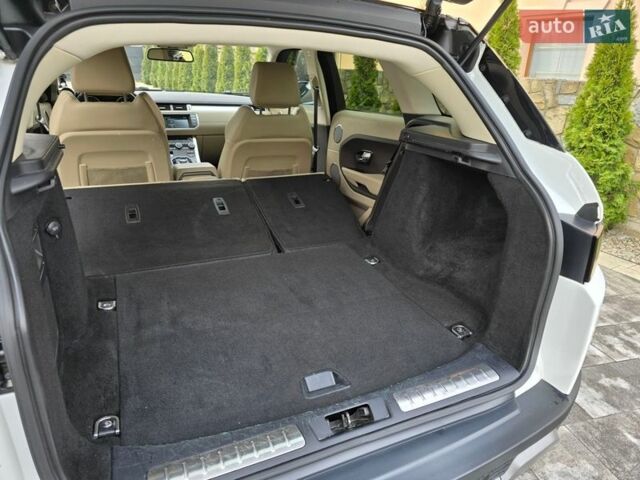 Білий Ленд Ровер Рендж Ровер Евок, об'ємом двигуна 2 л та пробігом 120 тис. км за 14600 $, фото 45 на Automoto.ua