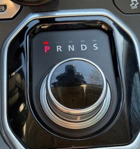 Белый Ленд Ровер Рендж Ровер Эвок, объемом двигателя 2 л и пробегом 143 тыс. км за 17900 $, фото 25 на Automoto.ua