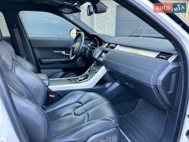 Белый Ленд Ровер Рендж Ровер Эвок, объемом двигателя 2 л и пробегом 85 тыс. км за 16999 $, фото 29 на Automoto.ua