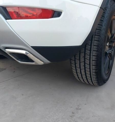 Белый Ленд Ровер Рендж Ровер Эвок, объемом двигателя 2.18 л и пробегом 197 тыс. км за 18300 $, фото 23 на Automoto.ua