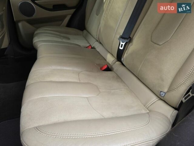 Білий Ленд Ровер Рендж Ровер Евок, об'ємом двигуна 2 л та пробігом 120 тис. км за 14600 $, фото 30 на Automoto.ua