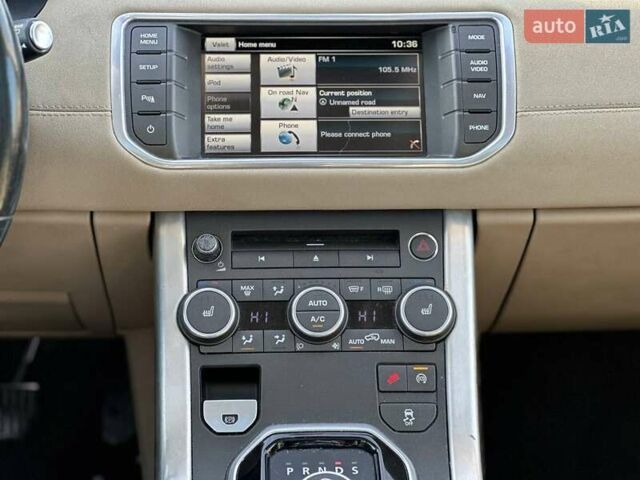 Білий Ленд Ровер Рендж Ровер Евок, об'ємом двигуна 2 л та пробігом 200 тис. км за 11300 $, фото 14 на Automoto.ua