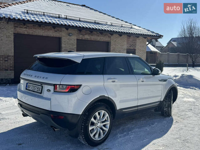 Белый Ленд Ровер Рендж Ровер Эвок, объемом двигателя 2.18 л и пробегом 114 тыс. км за 20000 $, фото 3 на Automoto.ua