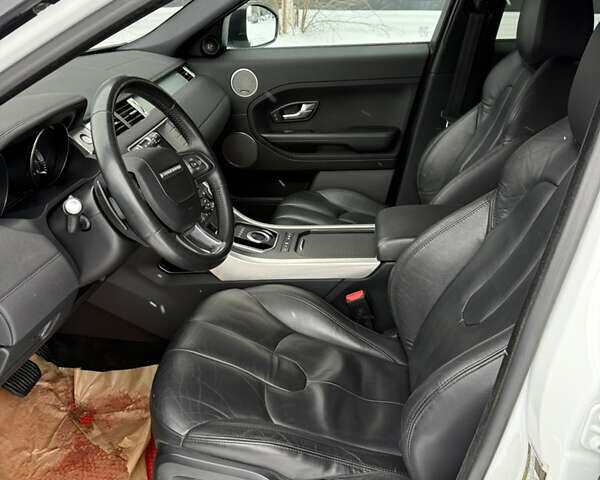 Білий Ленд Ровер Рендж Ровер Евок, об'ємом двигуна 2 л та пробігом 149 тис. км за 17500 $, фото 24 на Automoto.ua