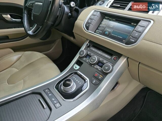 Білий Ленд Ровер Рендж Ровер Евок, об'ємом двигуна 2 л та пробігом 120 тис. км за 14600 $, фото 40 на Automoto.ua