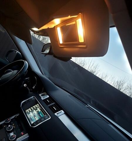 Белый Ленд Ровер Рендж Ровер Эвок, объемом двигателя 2.18 л и пробегом 197 тыс. км за 18300 $, фото 67 на Automoto.ua