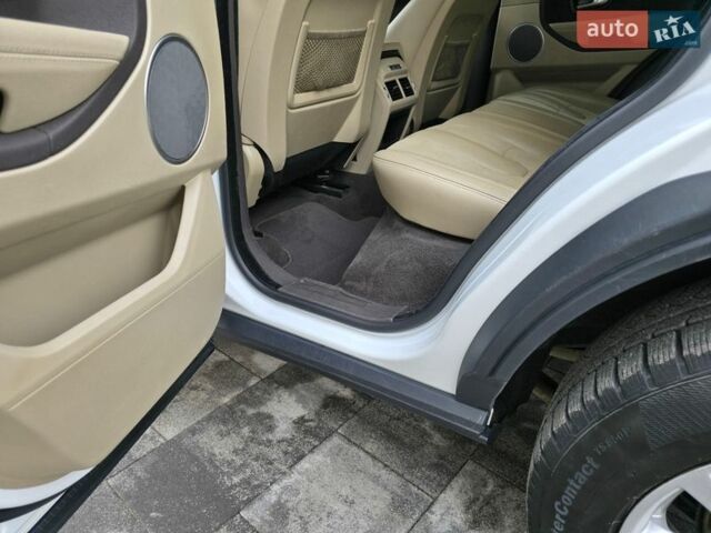Білий Ленд Ровер Рендж Ровер Евок, об'ємом двигуна 2 л та пробігом 120 тис. км за 14600 $, фото 32 на Automoto.ua