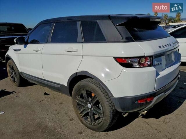 Белый Ленд Ровер Рендж Ровер Эвок, объемом двигателя 2 л и пробегом 152 тыс. км за 3700 $, фото 1 на Automoto.ua