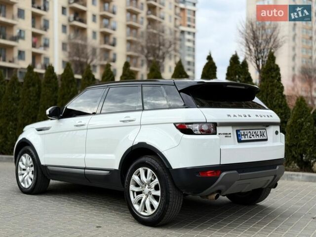 Белый Ленд Ровер Рендж Ровер Эвок, объемом двигателя 2.18 л и пробегом 87 тыс. км за 21000 $, фото 6 на Automoto.ua