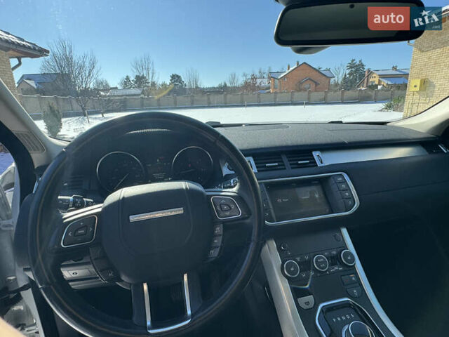 Белый Ленд Ровер Рендж Ровер Эвок, объемом двигателя 2.18 л и пробегом 114 тыс. км за 20000 $, фото 8 на Automoto.ua