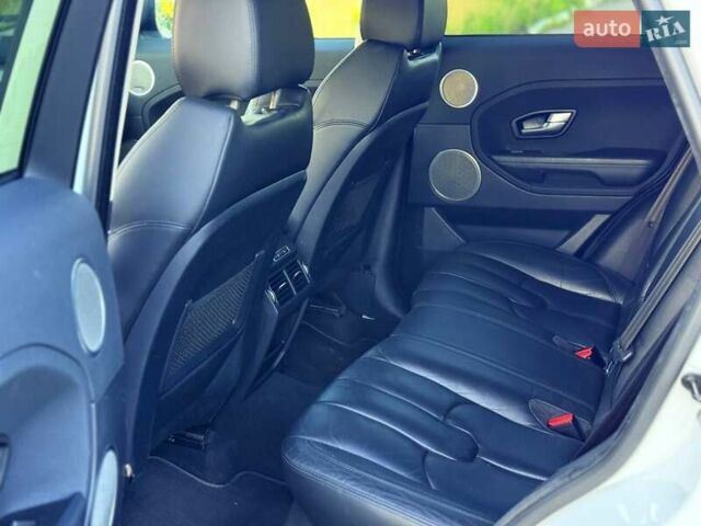 Білий Ленд Ровер Рендж Ровер Евок, об'ємом двигуна 2 л та пробігом 212 тис. км за 16800 $, фото 12 на Automoto.ua