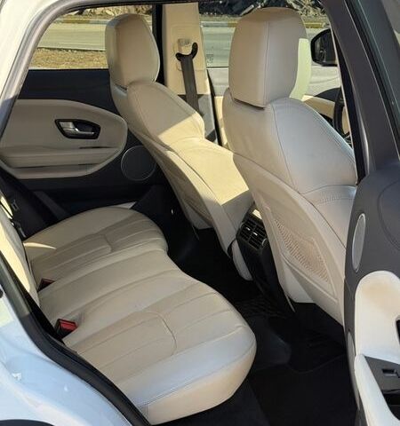 Белый Ленд Ровер Рендж Ровер Эвок, объемом двигателя 2 л и пробегом 143 тыс. км за 17900 $, фото 14 на Automoto.ua