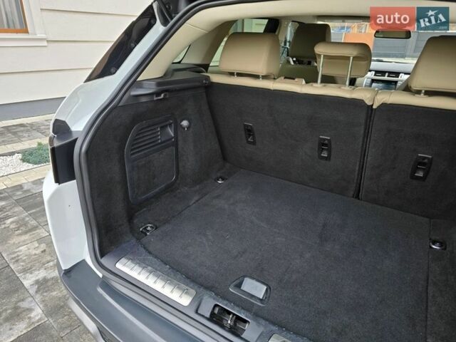 Білий Ленд Ровер Рендж Ровер Евок, об'ємом двигуна 2 л та пробігом 120 тис. км за 14600 $, фото 42 на Automoto.ua