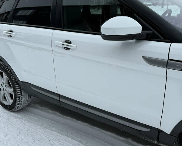 Білий Ленд Ровер Рендж Ровер Евок, об'ємом двигуна 2 л та пробігом 149 тис. км за 17500 $, фото 17 на Automoto.ua